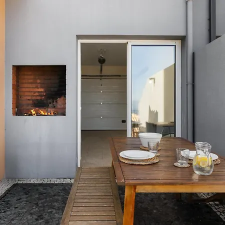Casa Da Fajã Do Amo By An Island