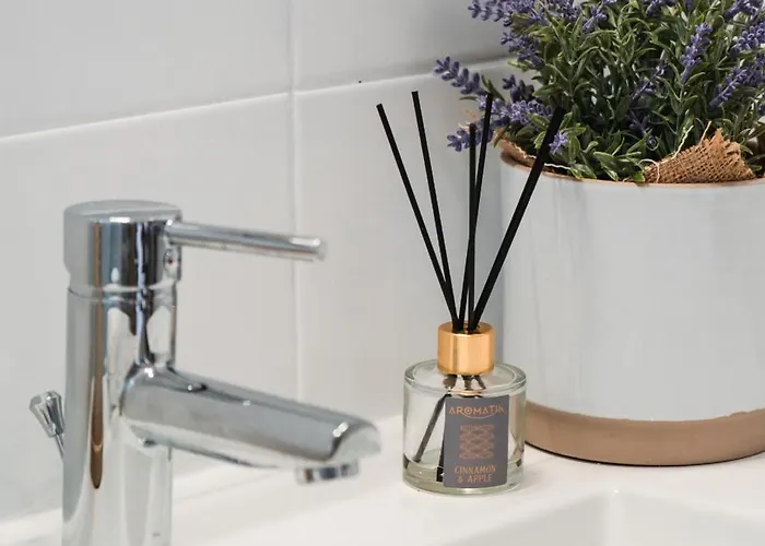 Casa Da Fajã Do Amo By An Island Casa de Férias *