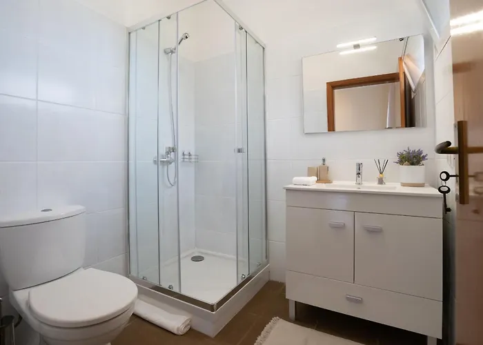 Casa Da Fajã Do Amo By An Island *