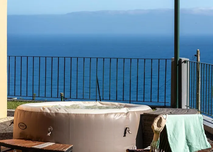 Casa Da Faja Do Amo Sea View And Jacuzzi بيت للعطل